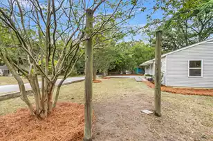 1238 Hawthorne Cir, Hanahan, SC 29410 - Photo 33