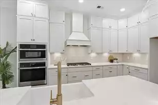 295 Coleman Blvd W, Mount Pleasant, SC 29464 - Photo 13