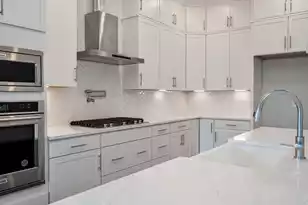 295 Coleman Blvd W, Mount Pleasant, SC 29464 - Photo 7