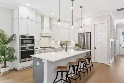 295 Coleman Boulevard W, Mount Pleasant, SC 29464 - Photo 5