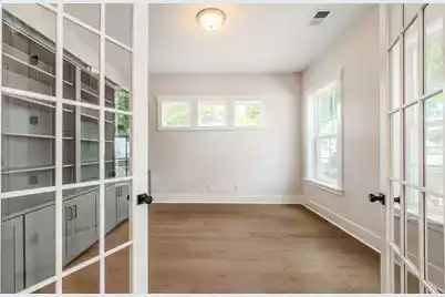 295 Coleman Boulevard W, Mount Pleasant, SC 29464 - Photo 5