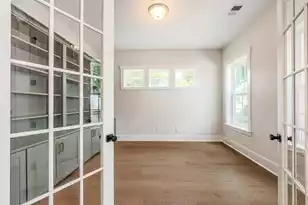 295 Coleman Blvd W, Mount Pleasant, SC 29464 - Photo 5
