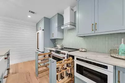 1481 Center Street Extension #204, Mount Pleasant, SC 29464 - Photo 35