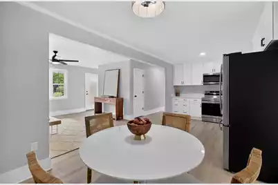 813 Brigantine Drive, Charleston, SC 29412 - Photo 9