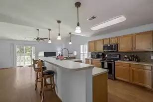332 Southport Dr, Summerville, SC 29483 - Photo 9