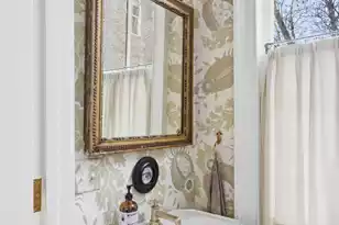 4 Wentworth St, Charleston, SC 29401 - Photo 25
