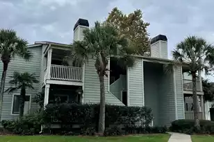 1481 Center St, Mount Pleasant, SC 29464 - Photo 5