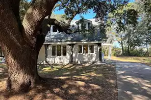 1520 Lorenzo St, Mount Pleasant, SC 29464 - Photo 1