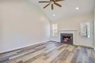 1664 Pierpont Ave, Charleston, SC 29414 - Photo 5