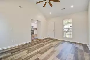 1664 Pierpont Ave, Charleston, SC 29414 - Photo 7
