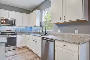 233 Bradford Pointe Dr W, Summerville, SC 29486 - Photo 17