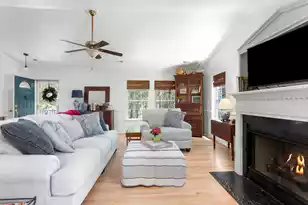1604 Macoma Rd, Mount Pleasant, SC 29466 - Photo 5