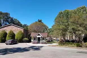 704 Andrea Ct, Hanahan, SC 29410 - Photo 7