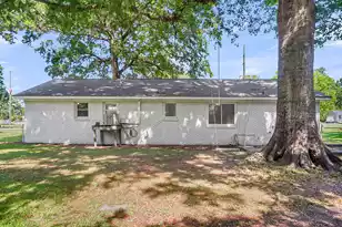 202 Sprucewood Dr, Summerville, SC 29485 - Photo 33
