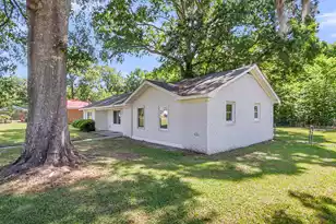 202 Sprucewood Dr, Summerville, SC 29485 - Photo 3