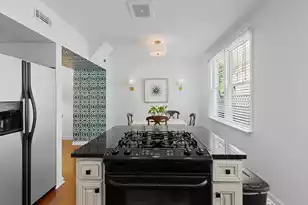 43 St Margaret St, Charleston, SC 29403 - Photo 9