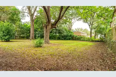 692 York Street, Mount Pleasant, SC 29464 - Photo 27