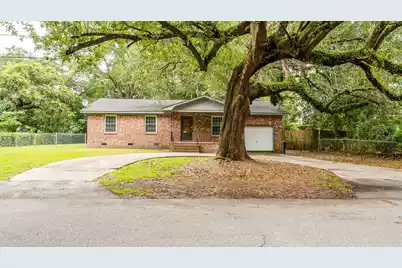 692 York Street, Mount Pleasant, SC 29464 - Photo 3