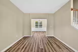 176 Thousand Oaks Cir, Goose Creek, SC 29445 - Photo 5