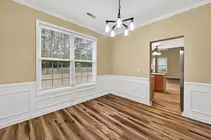 176 Thousand Oaks Cir, Goose Creek, SC 29445 - Photo 7