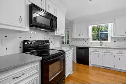 200 Loch Lomond Street, Summerville, SC 29483 - Photo 15
