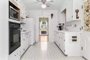 2753 Hillcrest Ave, Orangeburg, SC 29118 - Photo 15