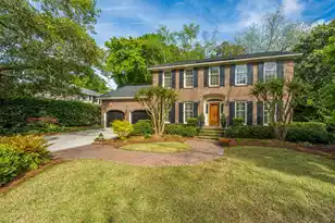 728 Creekside Dr, Mount Pleasant, SC 29464 - Photo 1