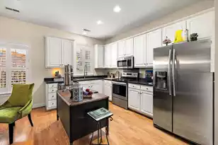 725 Natchez Cir, Mount Pleasant, SC 29464 - Photo 5