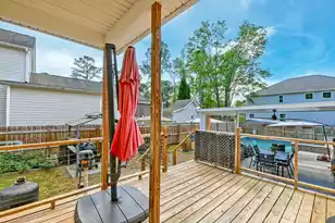 202 Pine Street W, Summerville, SC 29485 - Photo 9