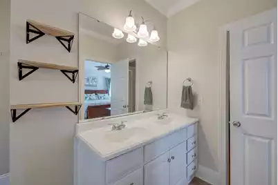 202 Pine Street W, Summerville, SC 29485 - Photo 27