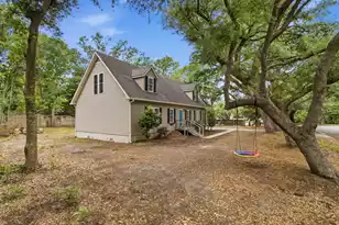 1519 Rifle Range Rd, Mount Pleasant, SC 29464 - Photo 3