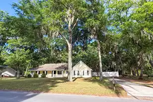 11 Christine Dr, Beaufort, SC 29907 - Photo 1