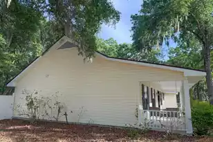 11 Christine Dr, Beaufort, SC 29907 - Photo 5