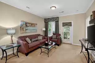 300 Bucksley Ln #302, Charleston, SC 29492 - Photo 3