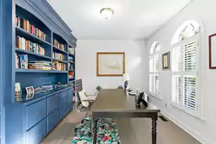 686 Cain Dr, Mount Pleasant, SC 29464 - Photo 9