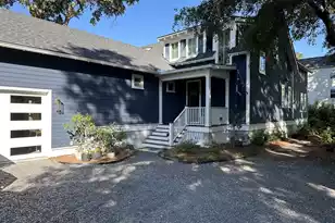 960 McCants Dr, Mount Pleasant, SC 29464 - Photo 1