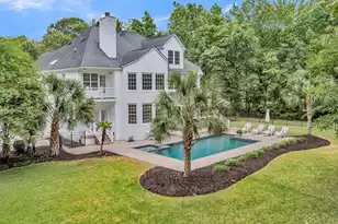 2205 Old Jay Ln, Mount Pleasant, SC 29466 - Photo 9