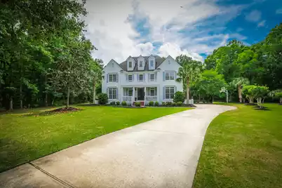 2205 Old Jay Lane, Mount Pleasant, SC 29466 - Photo 3
