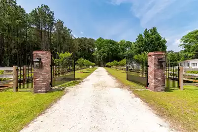 10260 Highway 17 N, McClellanville, SC 29458 - Photo 1