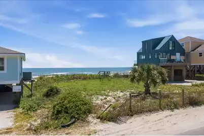 1567 Ashley Avenue E, Folly Beach, SC 29439 - Photo 3