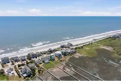 1567 Ashley Avenue E, Folly Beach, SC 29439 - Photo 19