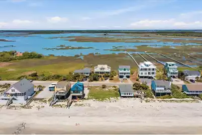 1567 Ashley Avenue E, Folly Beach, SC 29439 - Photo 23