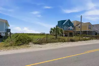 1567 Ashley Avenue E, Folly Beach, SC 29439 - Photo 7