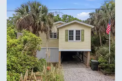 215 Hudson Avenue W, Folly Beach, SC 29439 - Photo 3