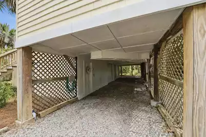 215 Hudson Avenue W, Folly Beach, SC 29439 - Photo 37
