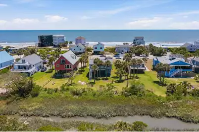 1726 Ashley Avenue E, Folly Beach, SC 29439 - Photo 45