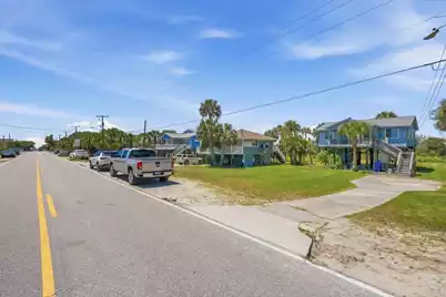 1726 Ashley Avenue E, Folly Beach, SC 29439 - Photo 49