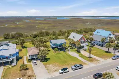 1726 Ashley Avenue E, Folly Beach, SC 29439 - Photo 47