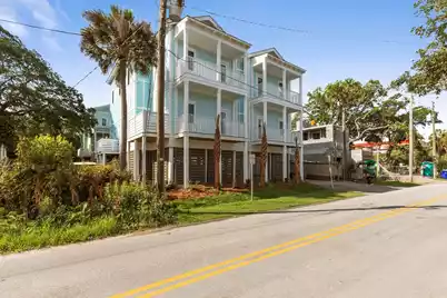 108 Hudson Avenue E, Folly Beach, SC 29439 - Photo 7