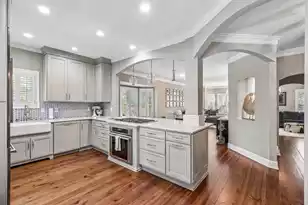 36 Harleston Pl, Charleston, SC 29401 - Photo 17